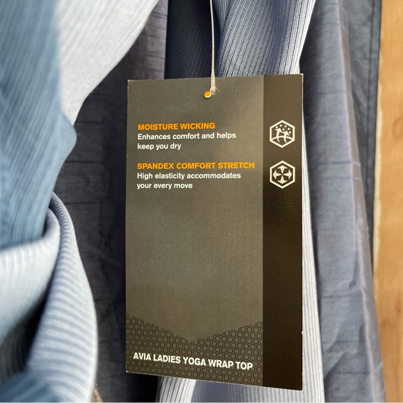 Avia Long Sleeve Wrap Around Yoga Top Blue M(8-10) NWT - Picture 4 of 7